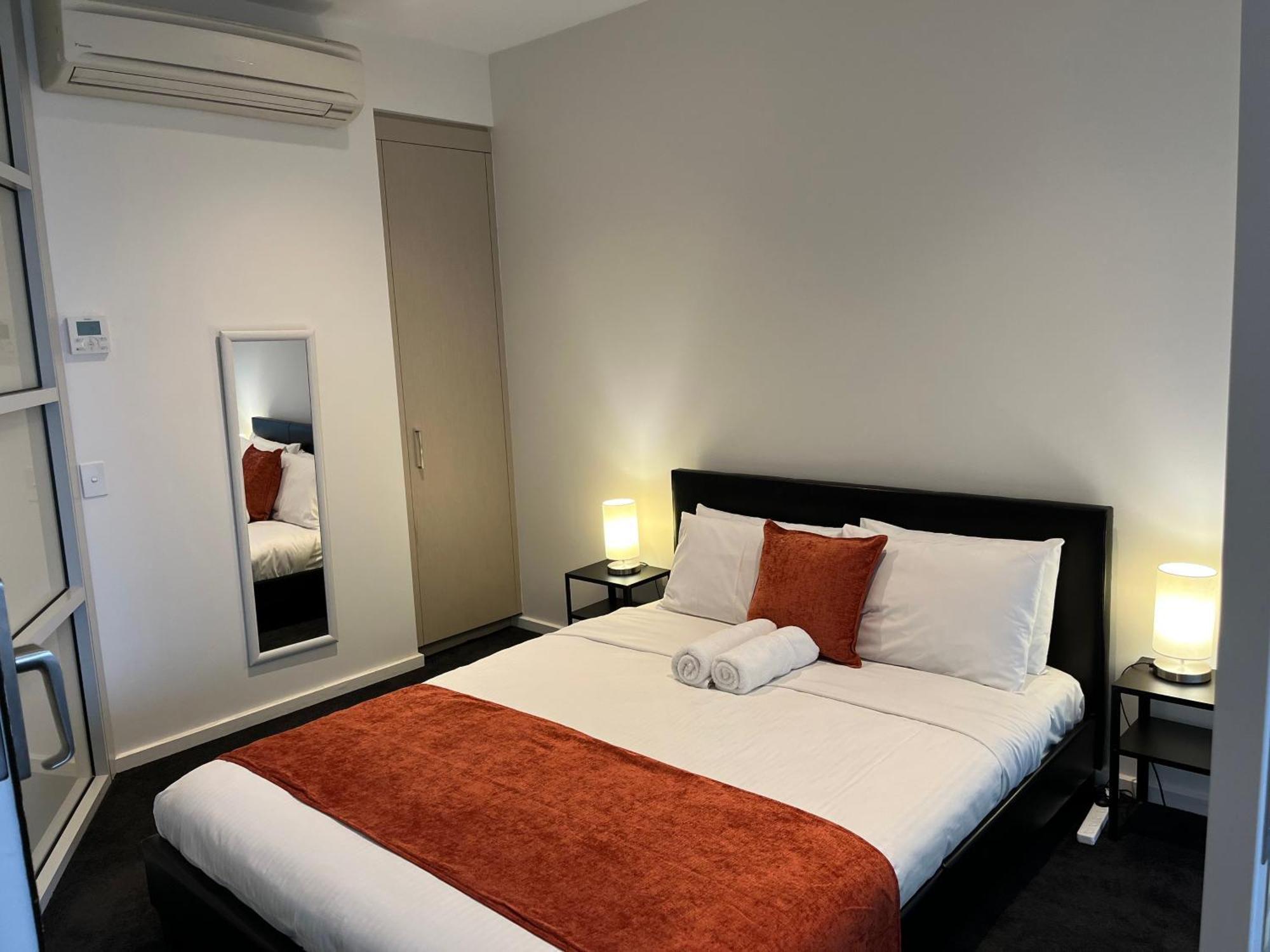 Tasha'S Apartments On Morphett Adelaide Exterior foto
